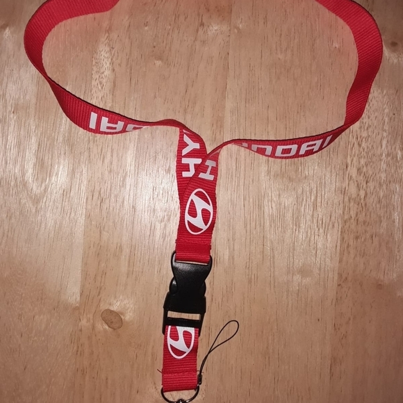 2 Clothing Car Key Holder Hyundai Combo B One Size logo Lanyards with Metal Clip - Picture 5 of 11